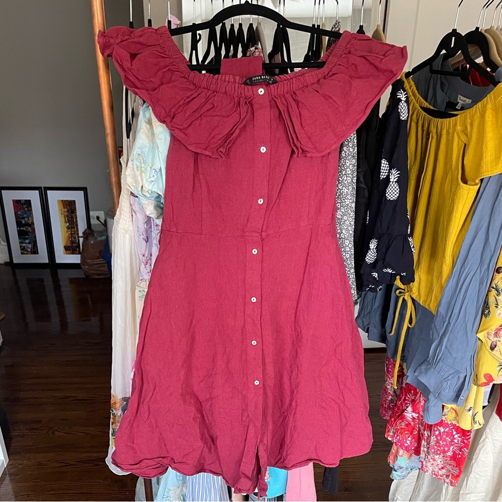 Zara Rasberry Off the Shoulder Button Down MIDI Dress with waist tie, size XS